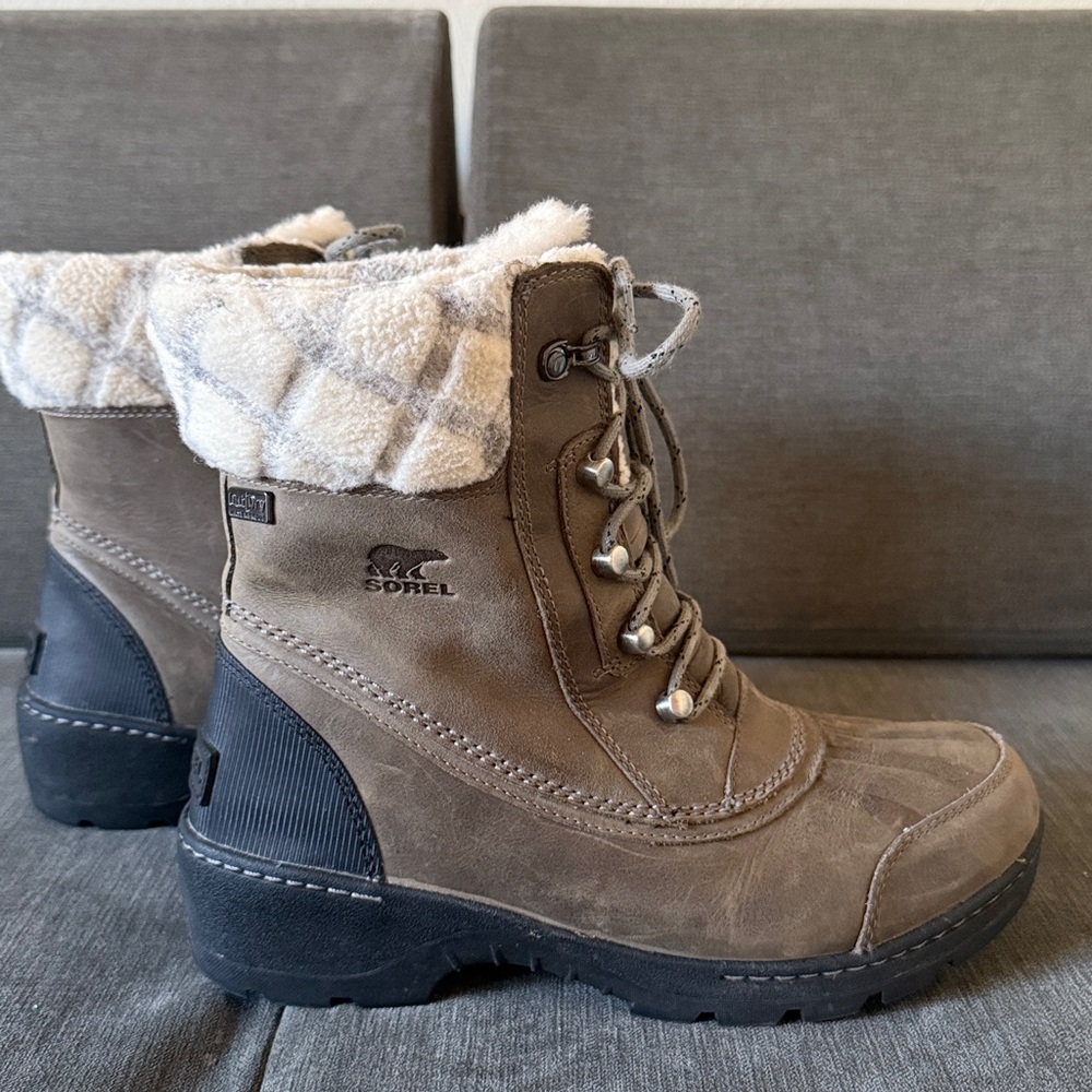 Sorel Whistler Mid Boot